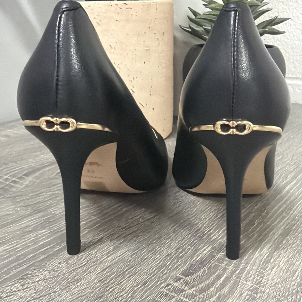Coach Designer Pumps 7.5 - Picture 4 of 9